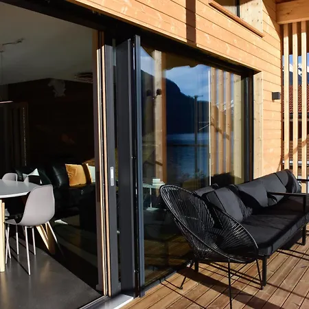 Ona - Moderne, Grosse Mit Bester Sicht Niederried bei Interlaken